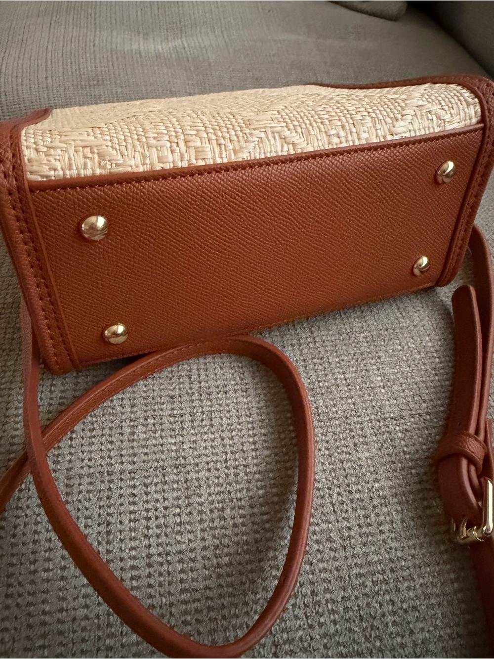 ShopEvelynne Beige Straw Satchel with Tan Trim - Picture 6 of 7